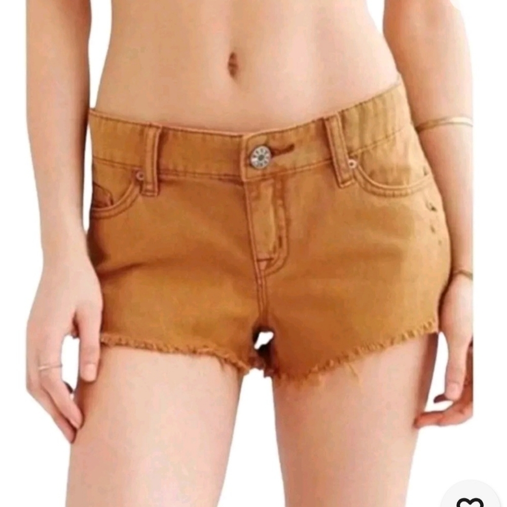 Bdg urban outfitters low rise dolphin shorts size 29 distressed cut off denim